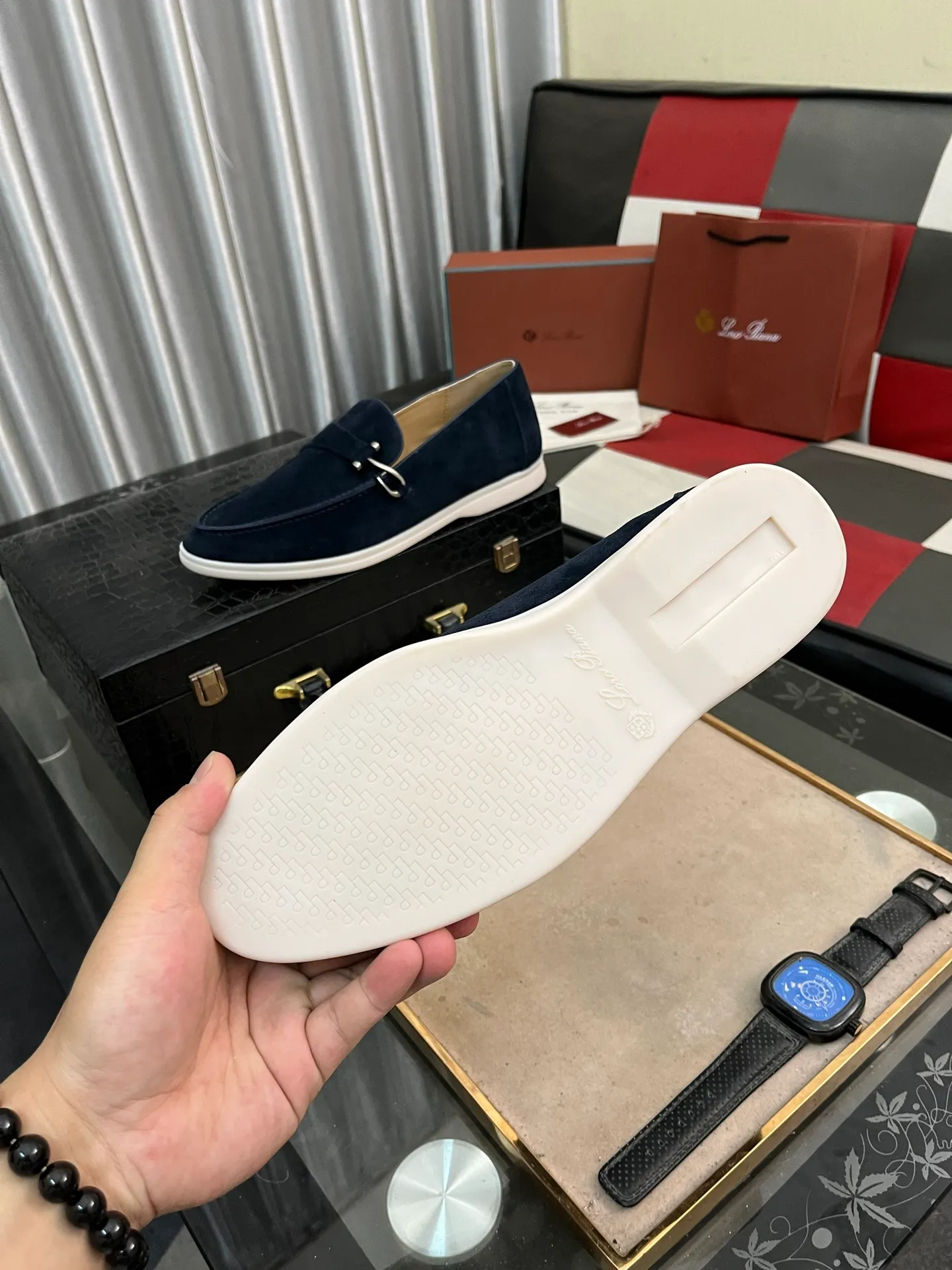 Men's Men's Shoes💰420⌚️⌚️【Loro Piana】LP couple's casual sneakers. Simple and fashionable, the upper is made of cow suede and leather. Sheepskin feet. Custom rubber sole. Size: Female 35-42 (35, 41, 42, 43 customized are non-refundable) Male 38-46 (45, 46 customized)
